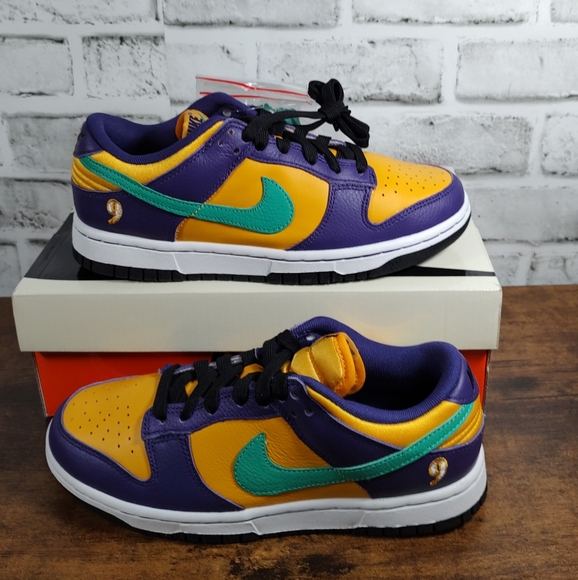 Nike Shoes - NIKE LISA LESLIE x WMS DUNK LOW "SPARKS" SZ 7W D09581-500 5.5M